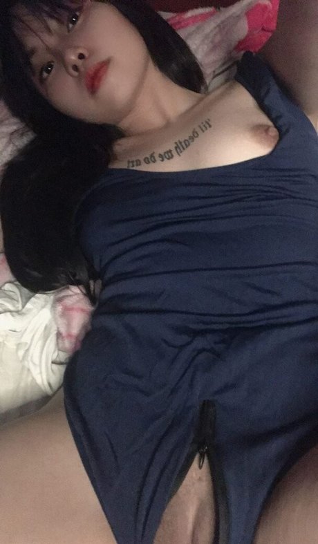 on1ashie トップモデル 画像