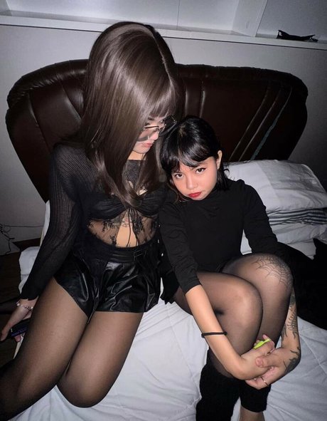 on1ashie ポルノスター アダルト 写真