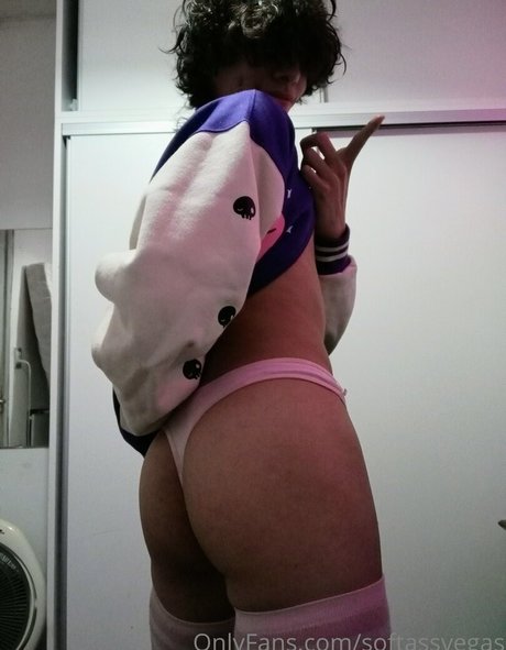 かわいいブロンドのオンリーファンズ セクシーヌード 画像