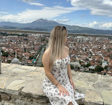 最もホットなティーンオンリーファン えろた 写真