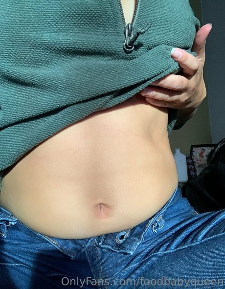 お尻を広げるオンリーファンズ ホットxxx 写真