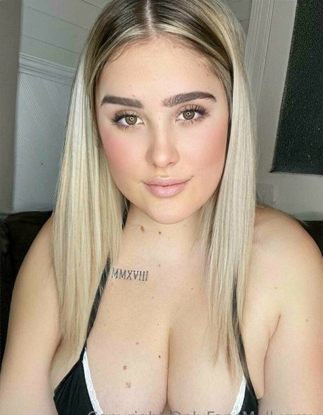 itsmollygrey ホットスター 写真