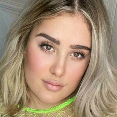 itsmollygrey 美しいポルノスター 画像