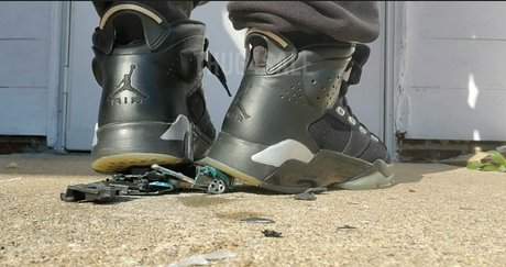 thug4sale 裸のスター 写真