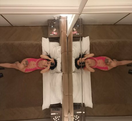 enafree スター ヌード 画像