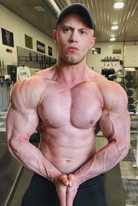 巨乳の乗馬オンリーファンズ エロチック ギャラリー