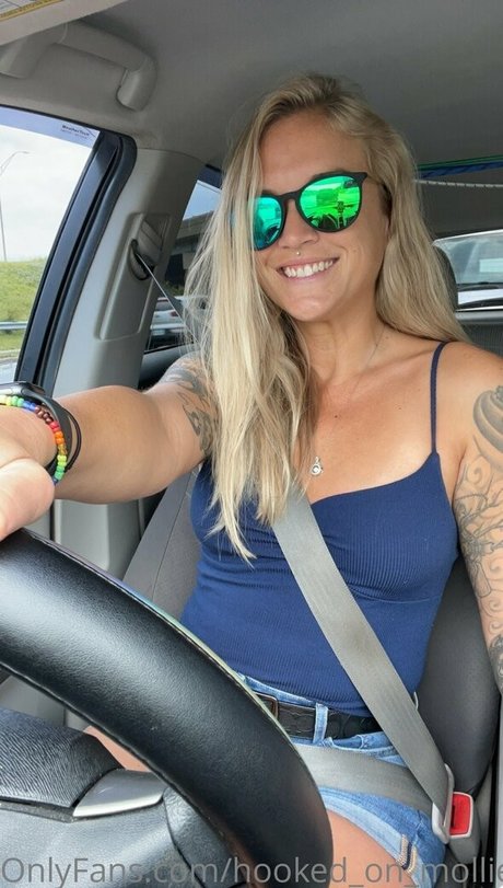 hooked on mollie2 ホットなスター 画像