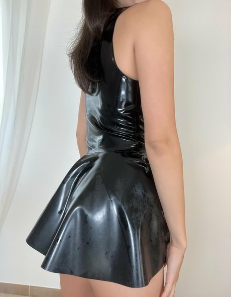 AdrianaLavita ポルノモデル 写真