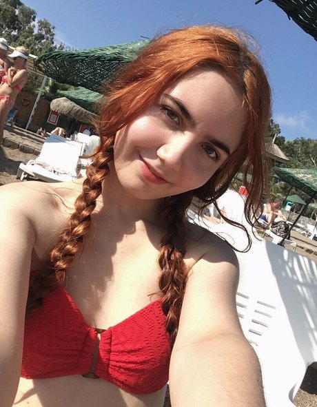 ThePianoDragon_ アート女優 写真