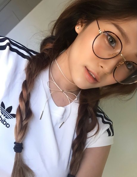 Kang Hee Yoon トップポルノスター ギャラリー