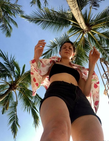 anntallogy ヌード女優 ギャラリー