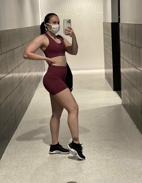 かわいいアナルオンリーファンズ ポルノ 写真