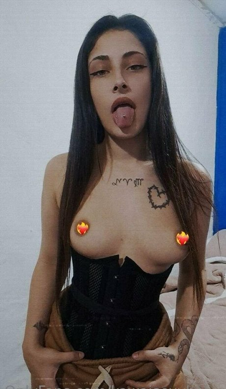 スペードのクイーン オンリーファンズ 無料アダルト 写真