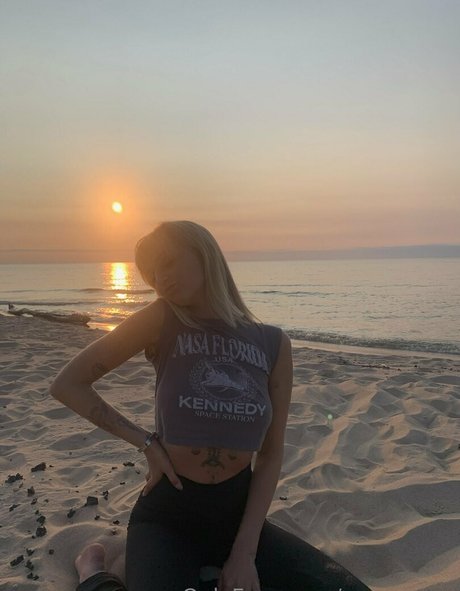 avacanary xxxモデル アーカイブ