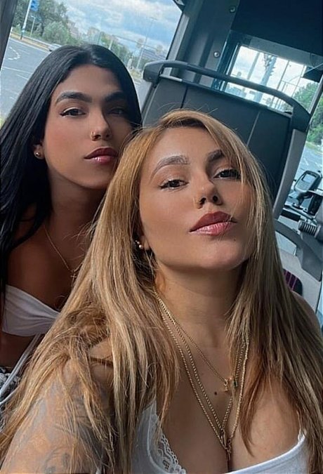 Violett Martinez エロティックなポルノスター アーカイブ