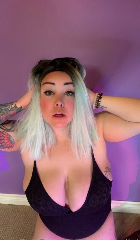 異人種間XXX オンリーファンズ 無料ポルノ 写真