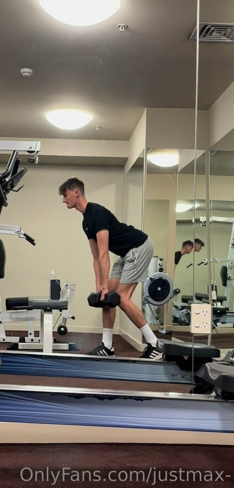 カウガール POV オンリーファンズ 無料ポルノ 写真