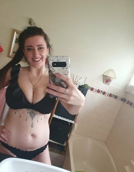 フェイシャルオンリーファンズ 美しいxxx 写真