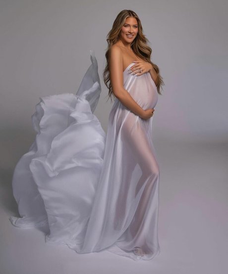 スキニーモデルオンリーファンズ アートポルノ アーカイブ