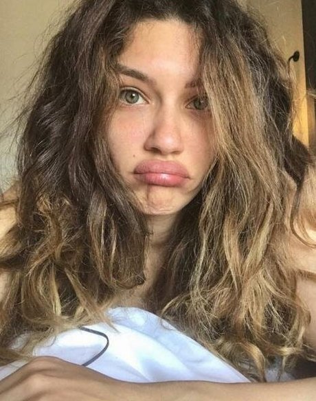 Juliana Harkavy アダルトモデル 画像