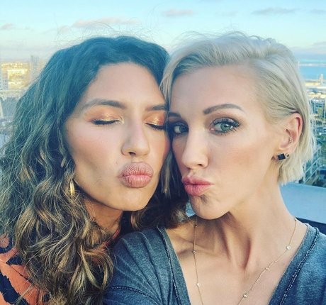 Juliana Harkavy ポルノスター セックス 写真