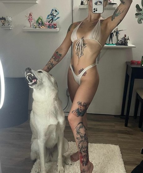 Layni Baby アダルト女優 画像