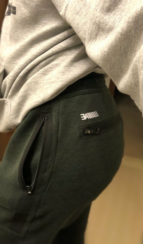 アナルオーガズム オンリーファンズ ポルノグラフィック 写真