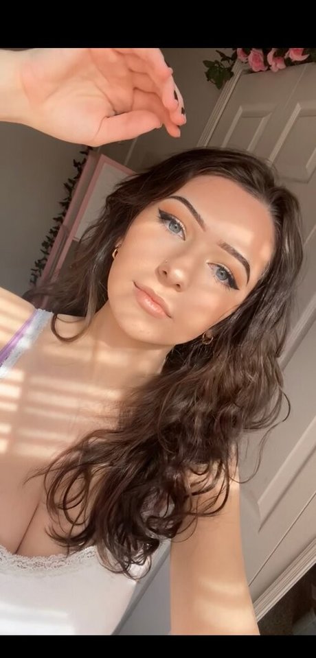 Jibbbbbbbby 美しい女優 写真