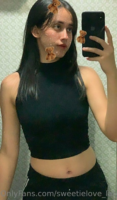 黒髪の熟女オンリーファンズ 無料裸 ギャラリー