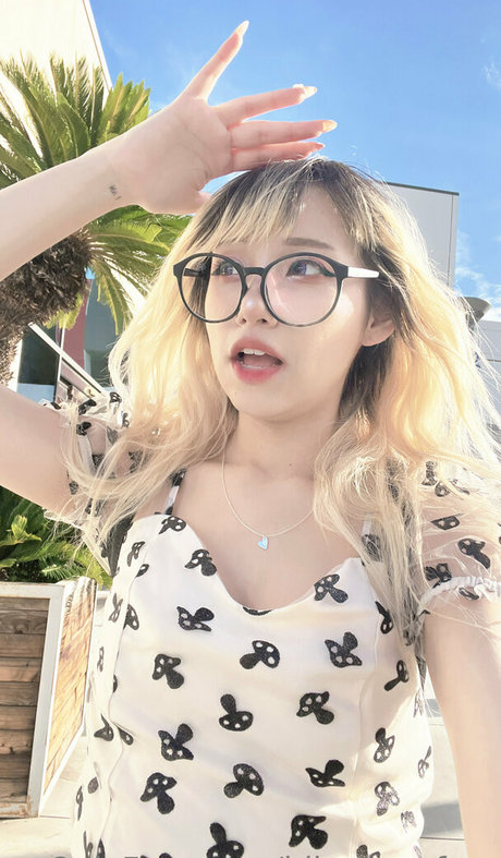 idlesann free ポルノスター 写真