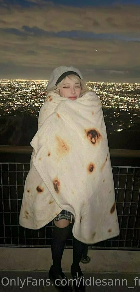 アジアン潮吹き オンリーファンズ 裸 写真