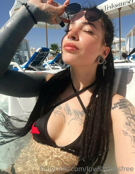 カウガール POV オンリーファンズ パーフェクト 画像