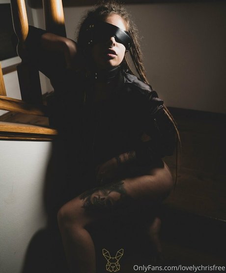 lovelychrisfree 独占モデル アーカイブ