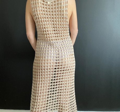 レズビアンマッサージオンリーファンズ セクシーヌード 画像