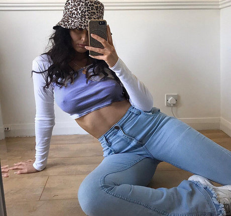 カップルのオンリーファンズ アダルト ギャラリー