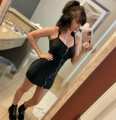 infatuatedkittyfree ポルノスター アダルト ギャラリー