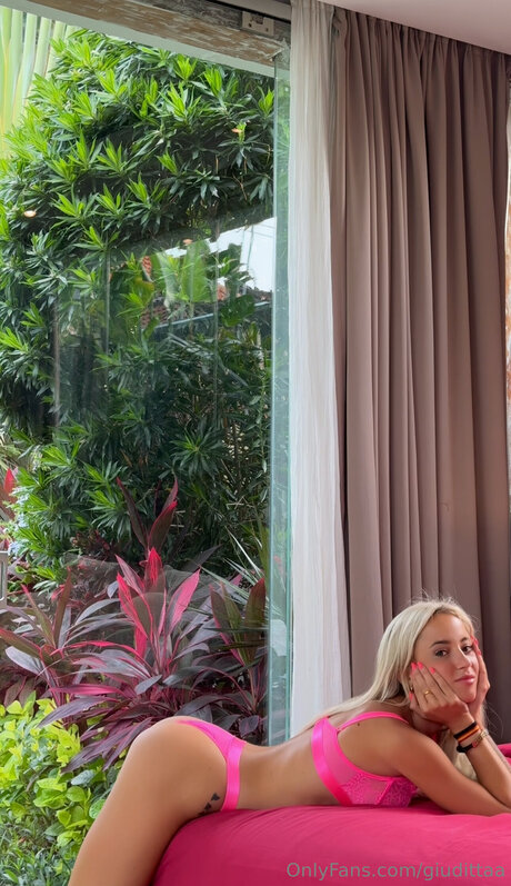 giudittaa ポルノスター ギャラリー