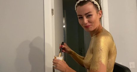 ぽっちゃりブルネットオンリーファンズ 無料 写真