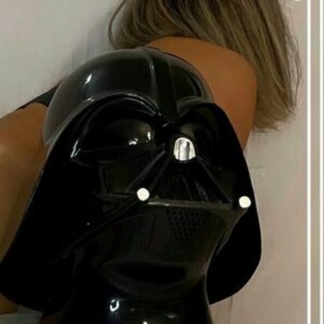 オイルを塗った巨乳オンリーファンズ トップ 画像