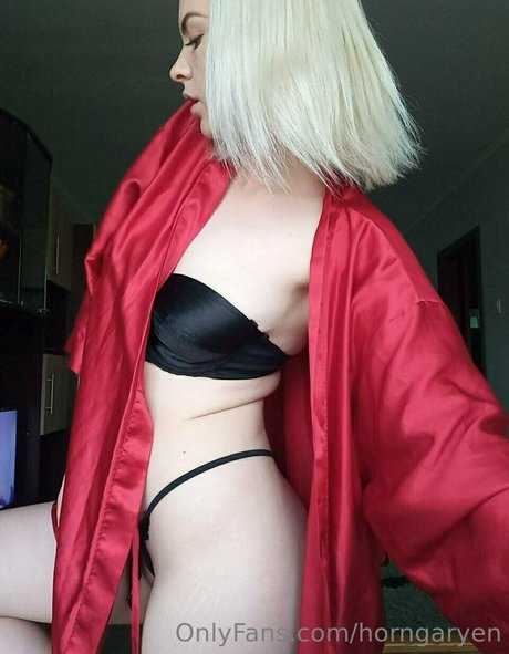 足 マンコ オンリーファンズ 無料 ギャラリー