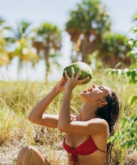 ランジェリーファックオンリーファンズ HD 画像