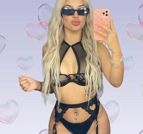 Marlen Cuevas 素敵なポルノスター 写真