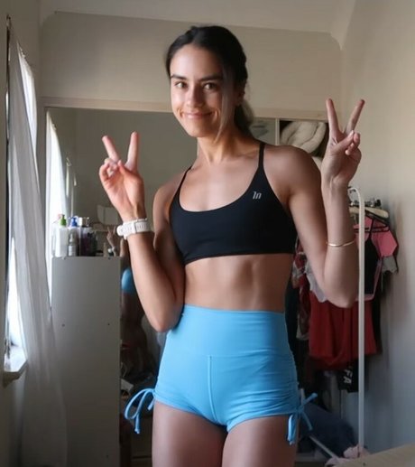 Imogen Russell ポルノスター 高品質 写真