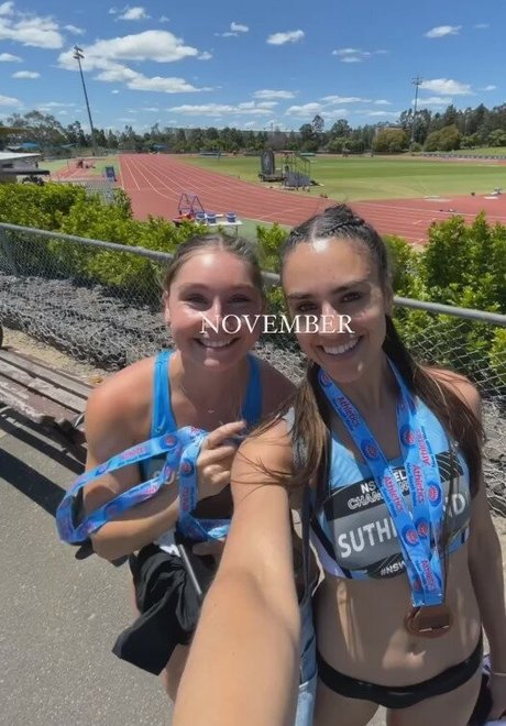 Imogen Russell 独占ポルノスター 写真