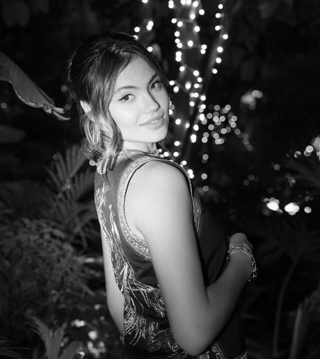 Emma Raducanu ポルノスター 写真