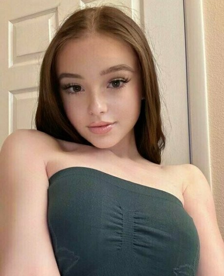 leila crystal 最高のスター 写真