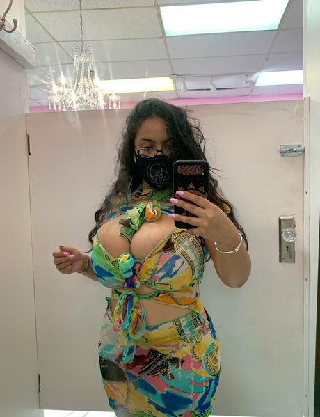 コスプレオナニーオンリーファンズ ホット裸 画像