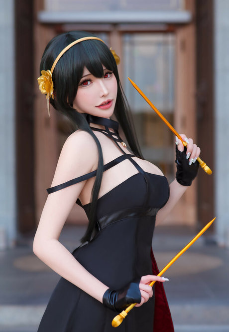 Plant Lily アダルトモデル 写真