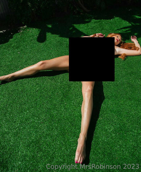 Mrsrobinsonxo 無料女優 ギャラリー