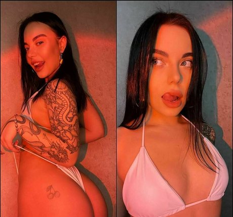 巨大ディルドオンリーファンズ トップ 写真